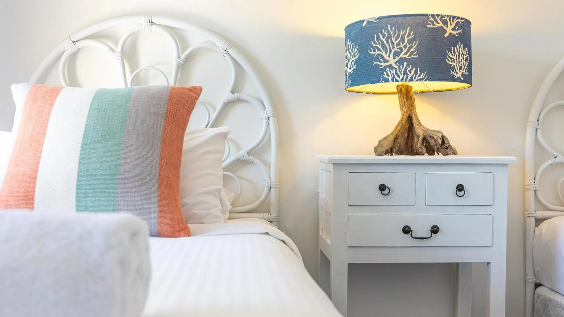 Monterey Beach House - Direct Beach Access & Plunge Pool Byron Bay Holiday home